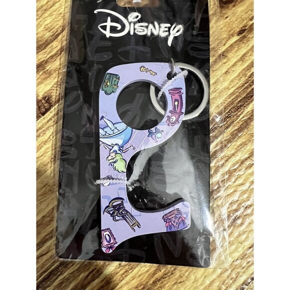 NEW Disney Alice In Wonderland Touch Tool Keychain - Picture 2 of 5